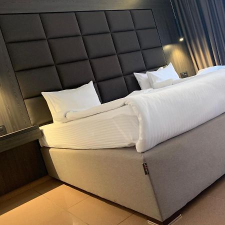 Hotel Kosta'S 波德戈里察 外观 照片